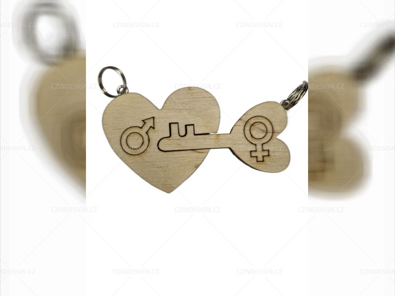 Přívěšek na klíče,  Klíč v srdci -  70 x 40 mm - LA61